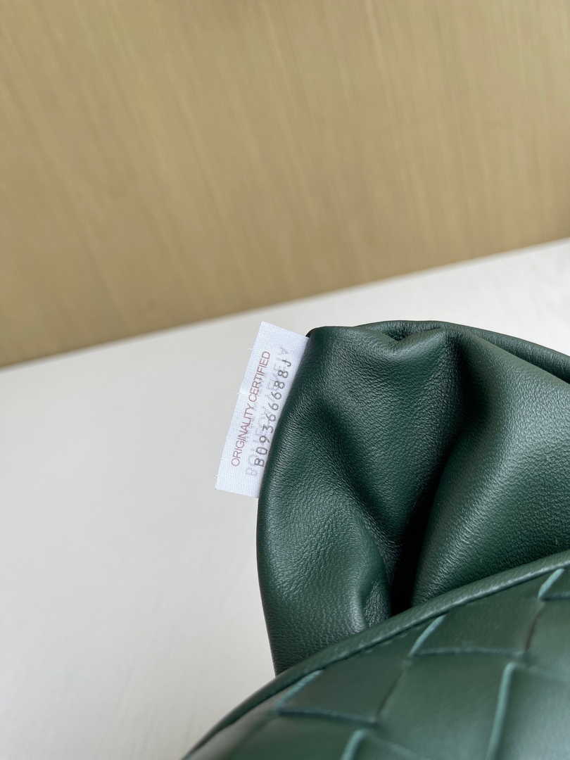 Bottega Veneta Small Jodie Bag 600261 Calfskin Green