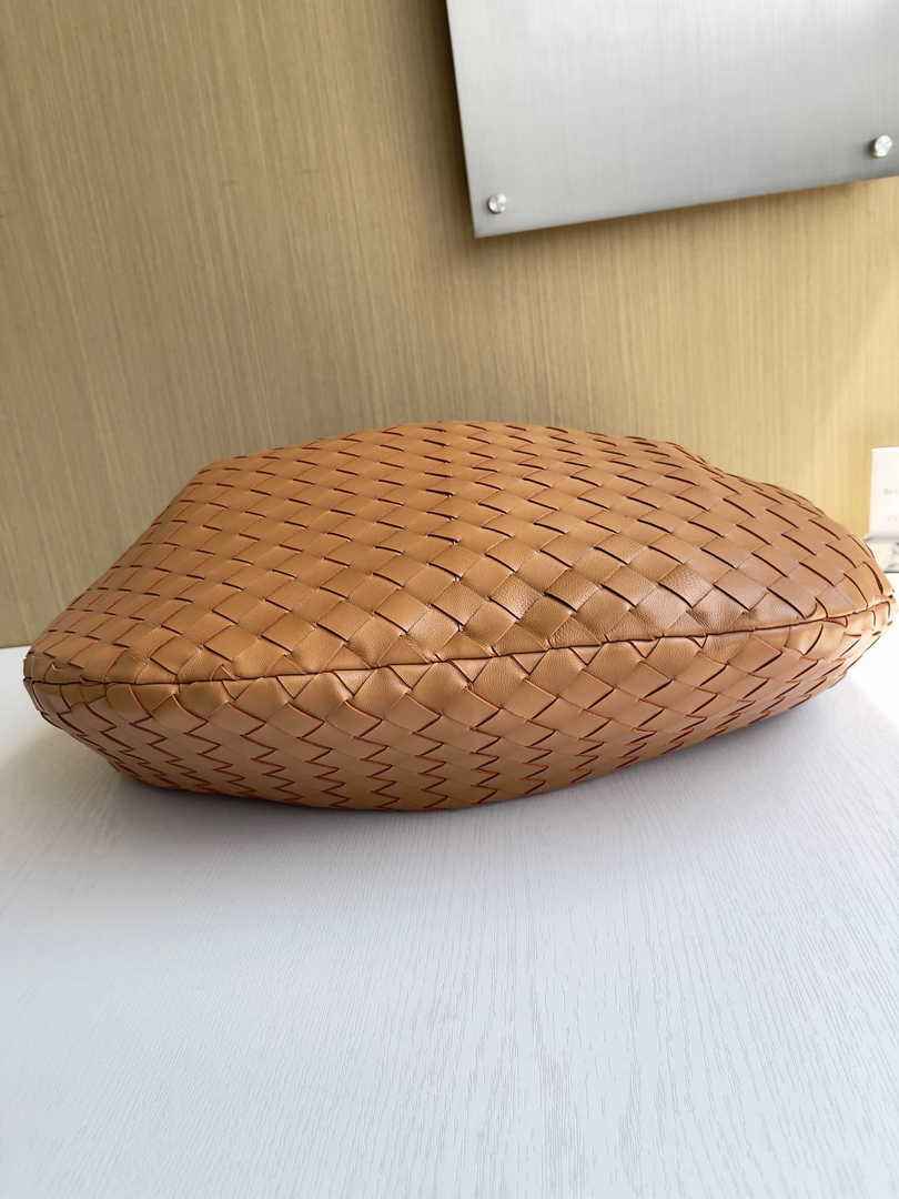 Bottega Veneta Small Jodie Bag 600261 Calfskin Caramel