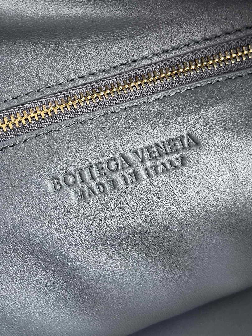 Bottega Veneta Small Jodie Bag 600261 Calfskin Gray