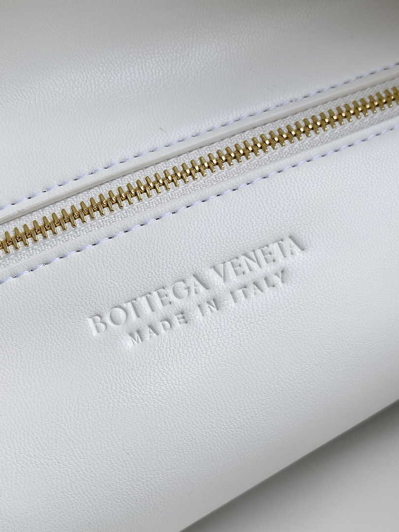 Bottega Veneta Small Jodie Bag 600261 Calfskin White