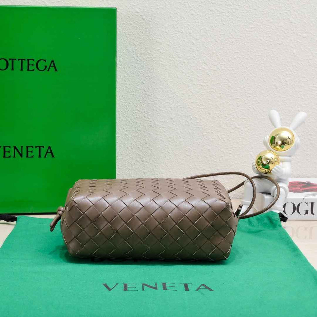 Bottega Veneta Small Loop Camera Bag 723548 Brown Intrecciato leather