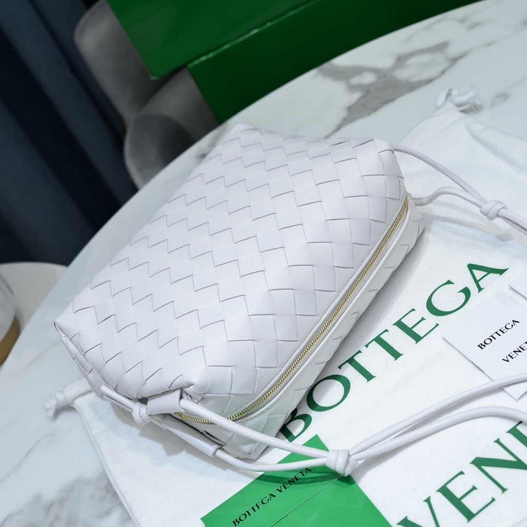 Bottega Veneta Small Loop Camera Bag 723548 White Intrecciato leather