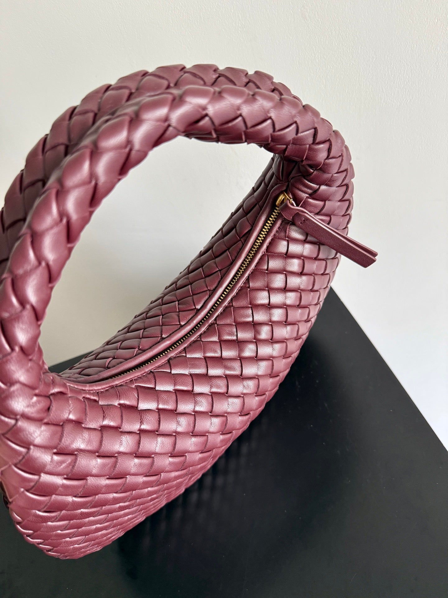 Bottega Veneta Small Veneta Bag 856736 in Wine Red