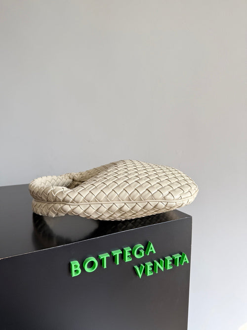 Bottega Veneta Small Veneta Bag 856736 in Beige