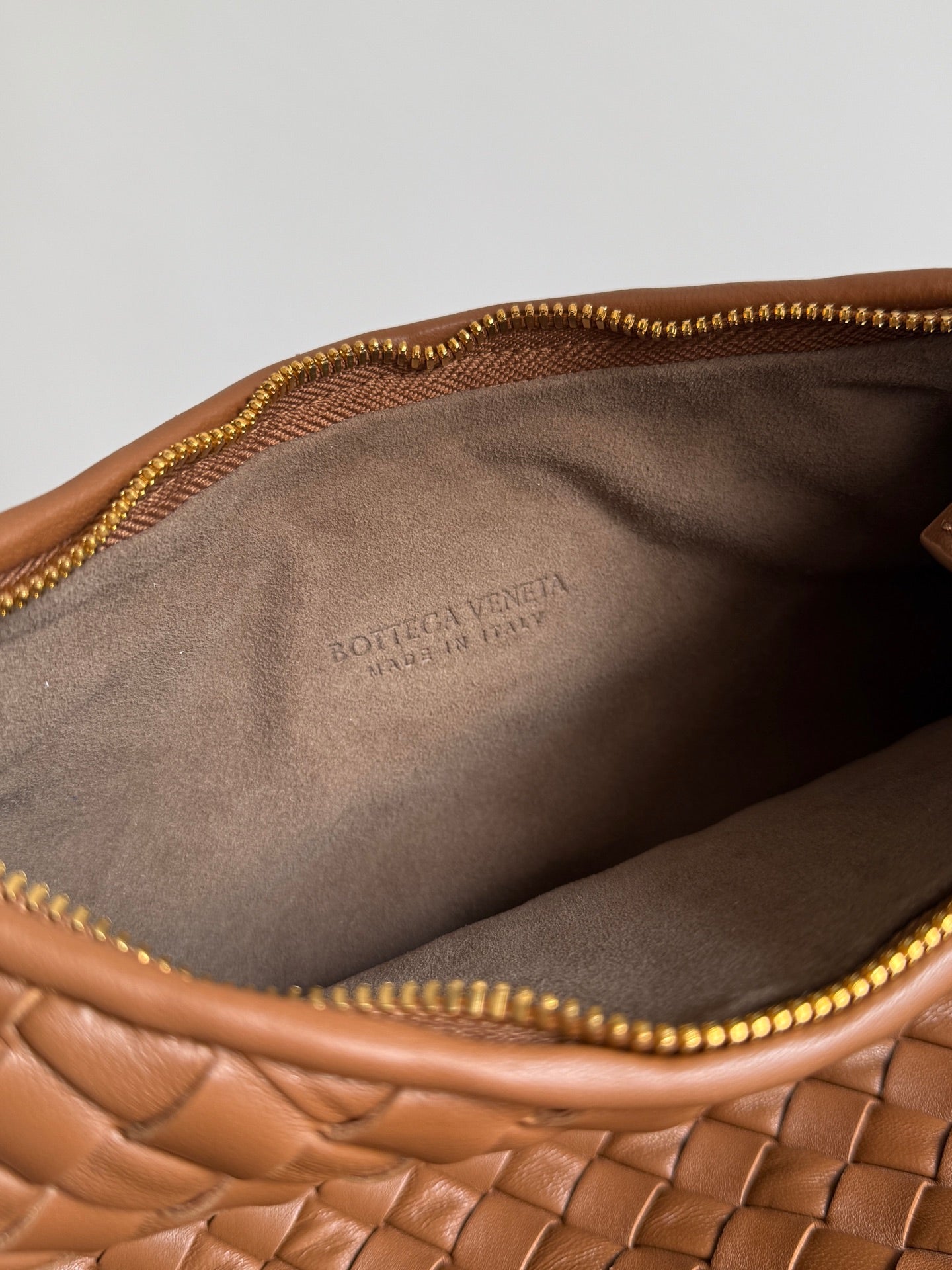 Bottega Veneta Small Veneta Bag 856736 in Brown