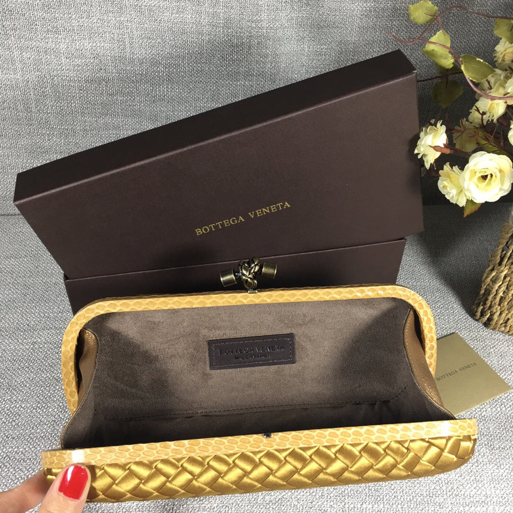 Bottega Veneta Stretch Box Knot 754783 Gold