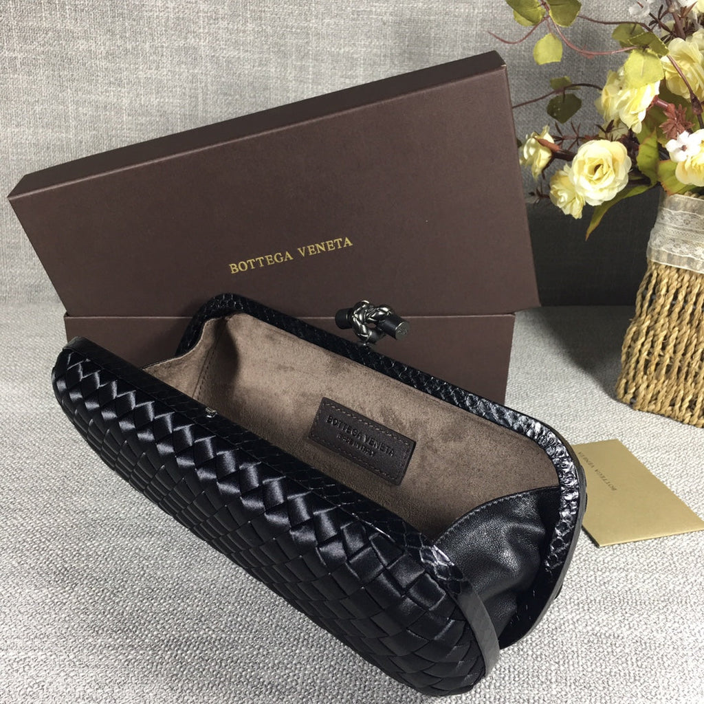 Bottega Veneta Stretch Box Knot 754783 Black