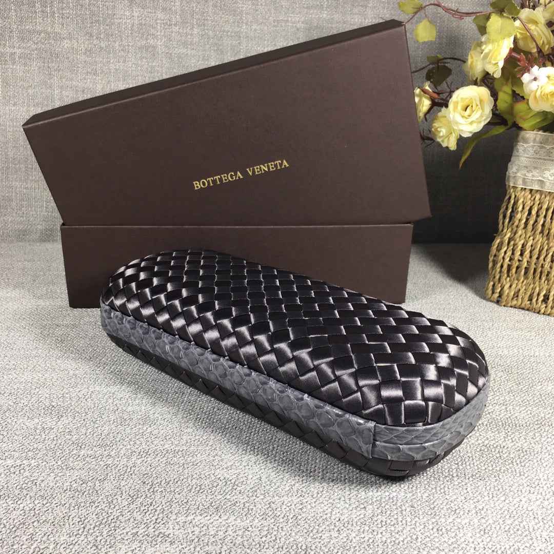 Bottega Veneta Stretch Box Knot 754783 Silver Gray