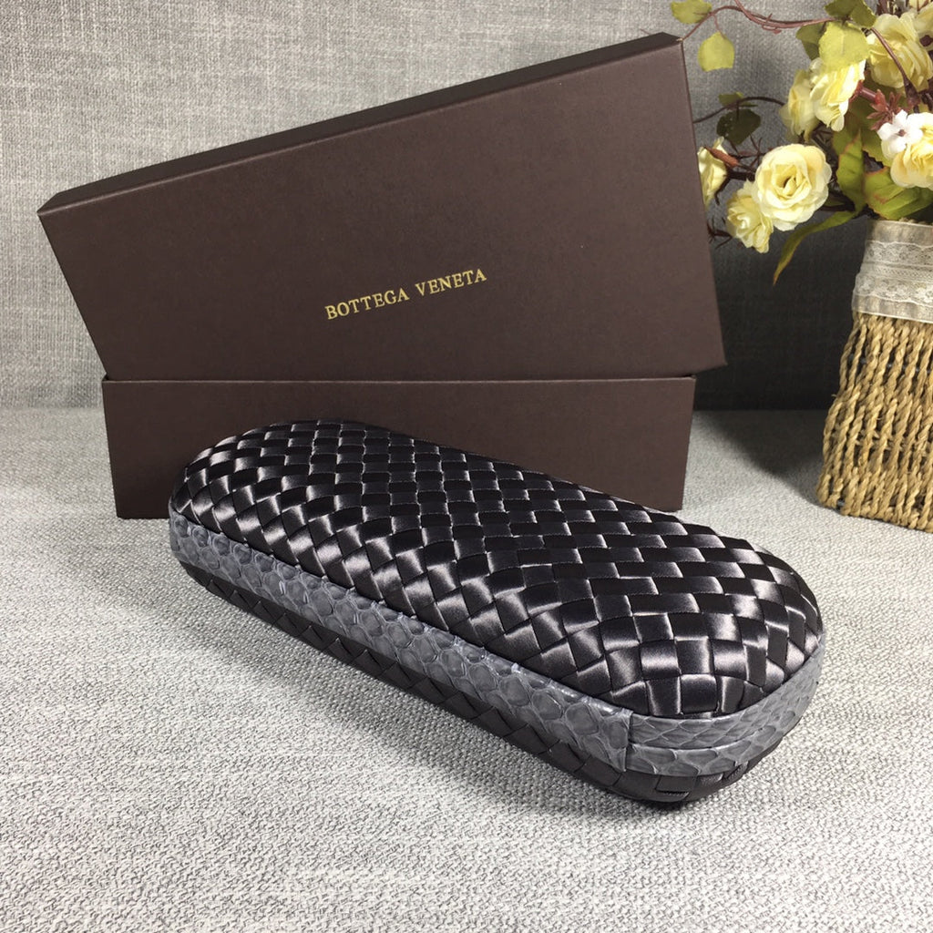 Bottega Veneta Stretch Box Knot 754783 Silver Gray