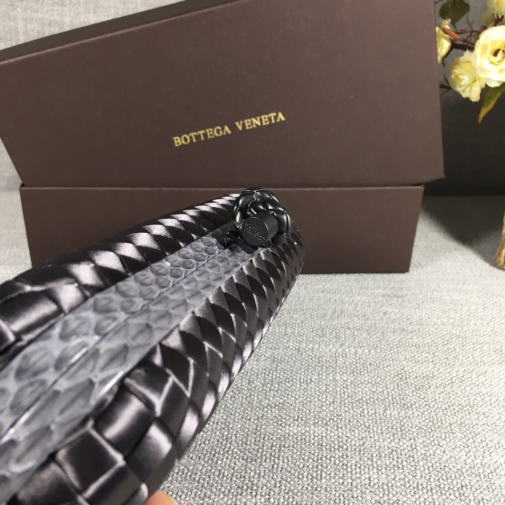 Bottega Veneta Stretch Box Knot 754783 Silver Gray