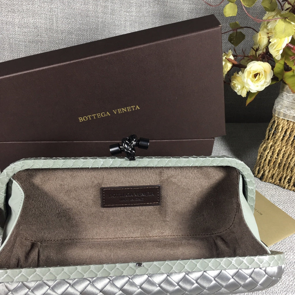Bottega Veneta Stretch Box Knot 754783 Silver