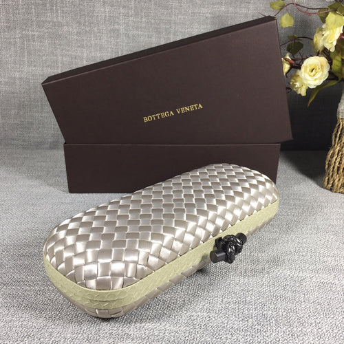 Bottega Veneta Stretch Box Knot 754783 Beige