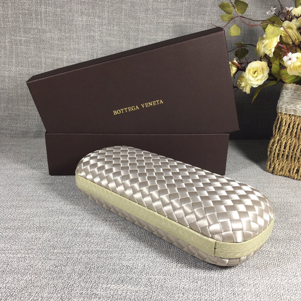 Bottega Veneta Stretch Box Knot 754783 Beige