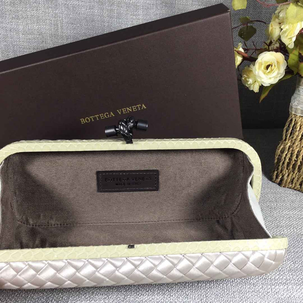 Bottega Veneta Stretch Box Knot 754783 Beige