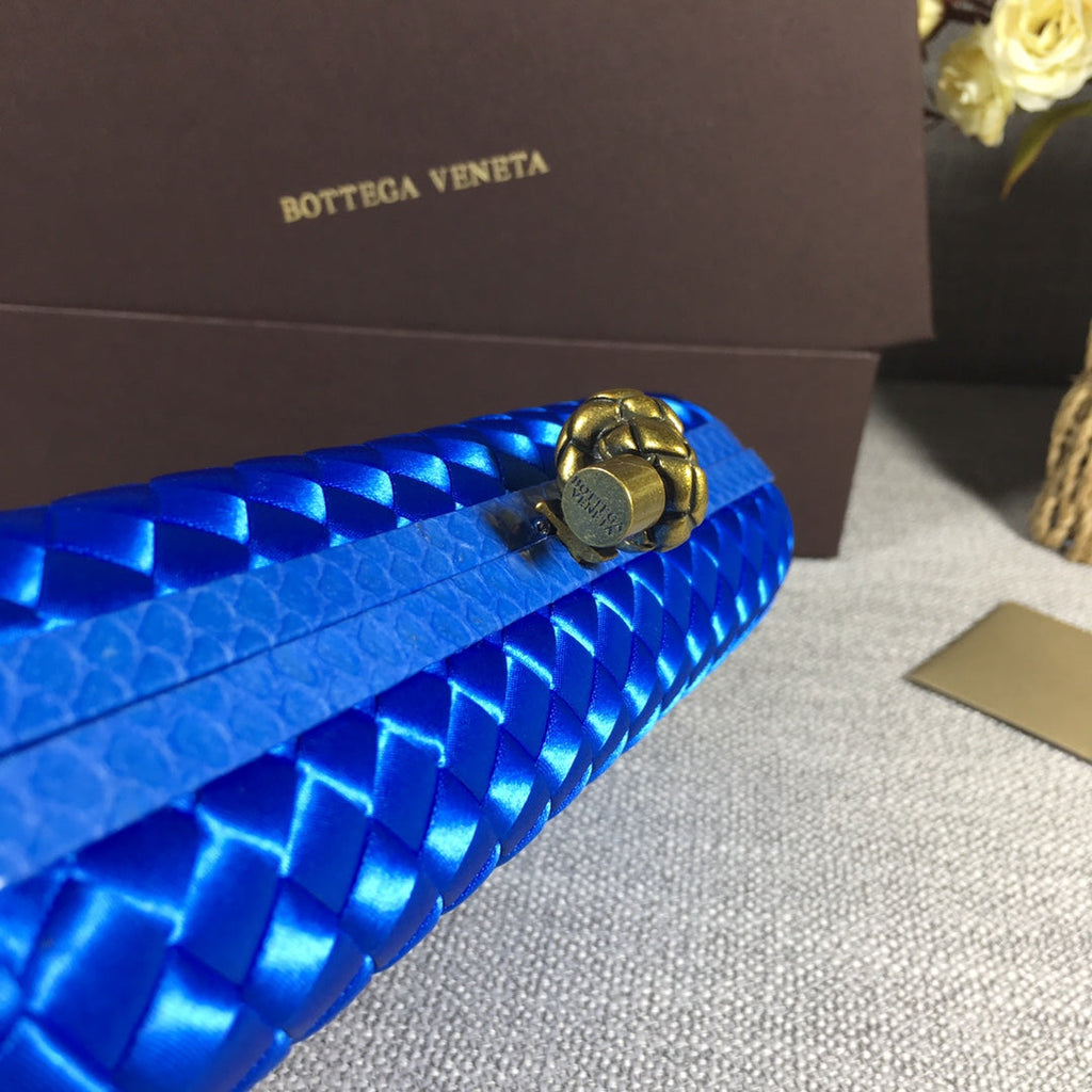Bottega Veneta Stretch Box Knot 754783 Blue