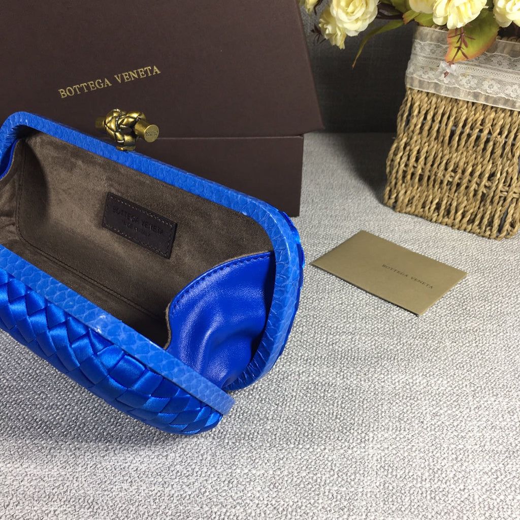 Bottega Veneta Stretch Box Knot 754783 Blue