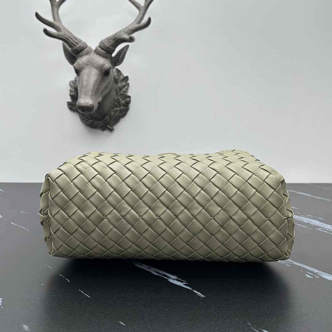 Bottega Veneta Teen Lauren 1980 With Chain 785807 Lambskin Light Green