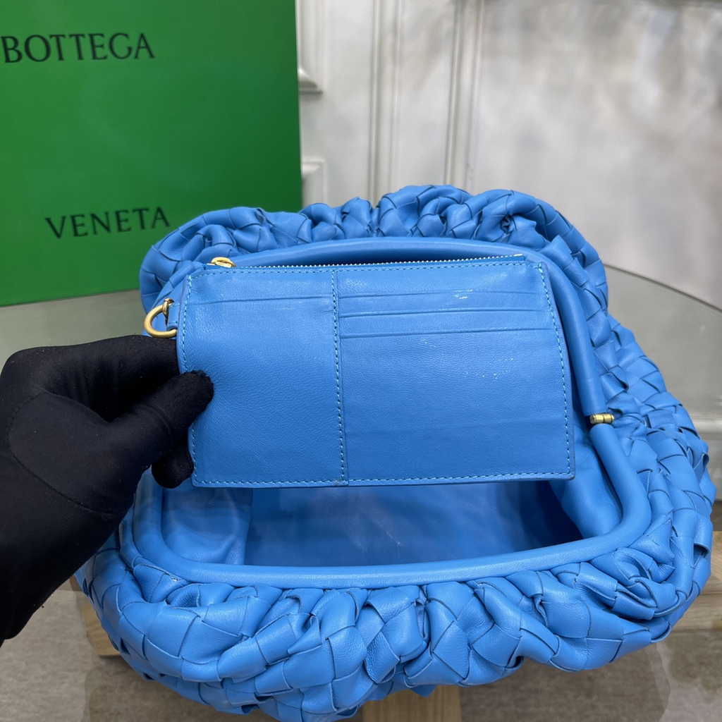 Bottega Veneta Teen Pouch 576175 Blue Leather