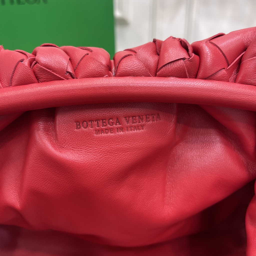 Bottega Veneta Teen Pouch 576175 Red