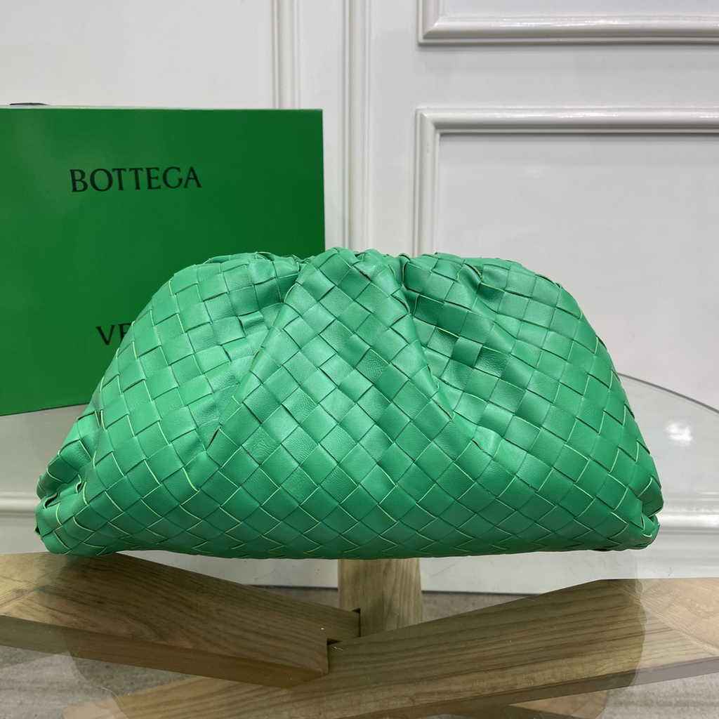 Bottega Veneta Teen Pouch 576175 Green Leather
