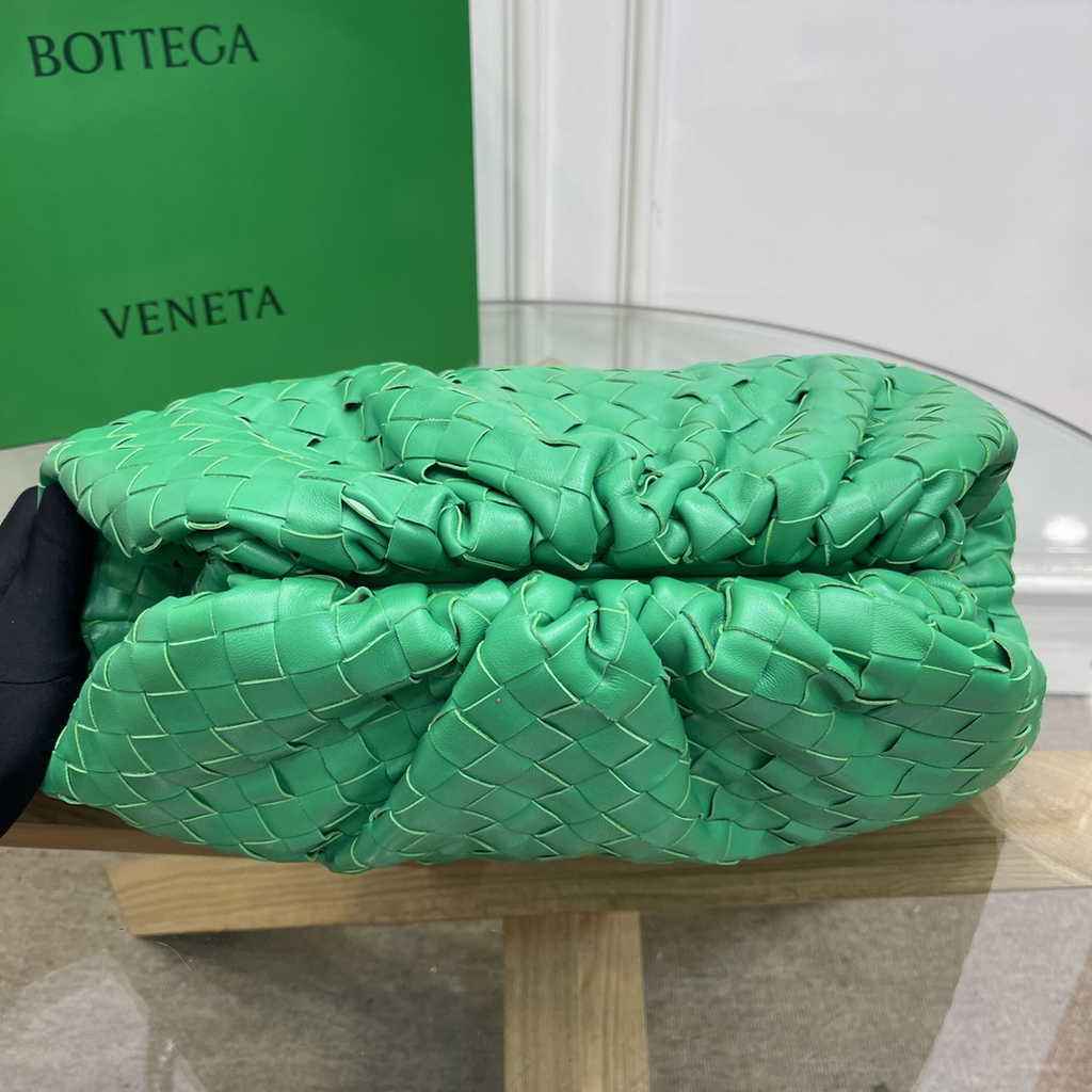 Bottega Veneta Teen Pouch 576175 Green Leather