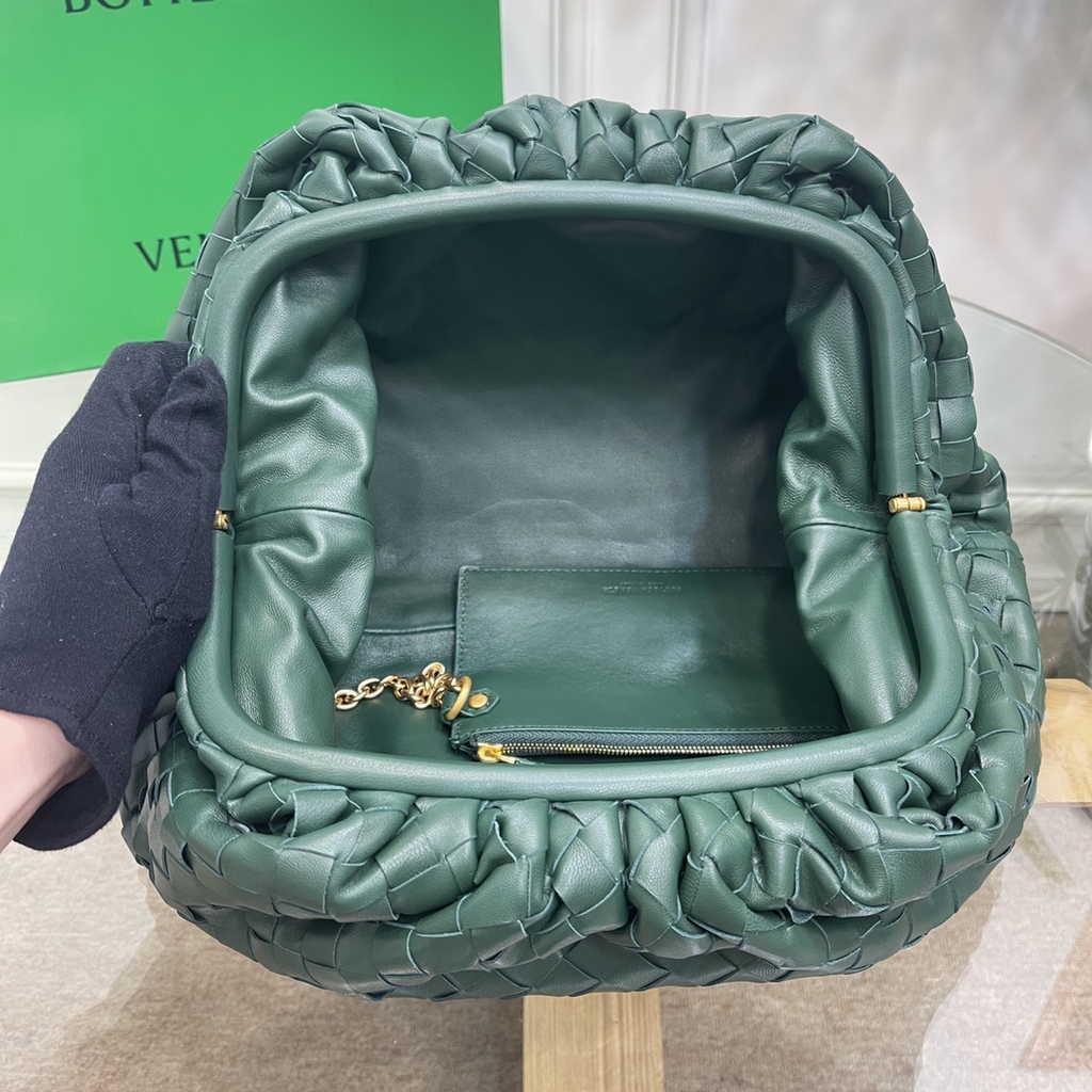 Bottega Veneta Teen Pouch 576175 Dark Green Leather
