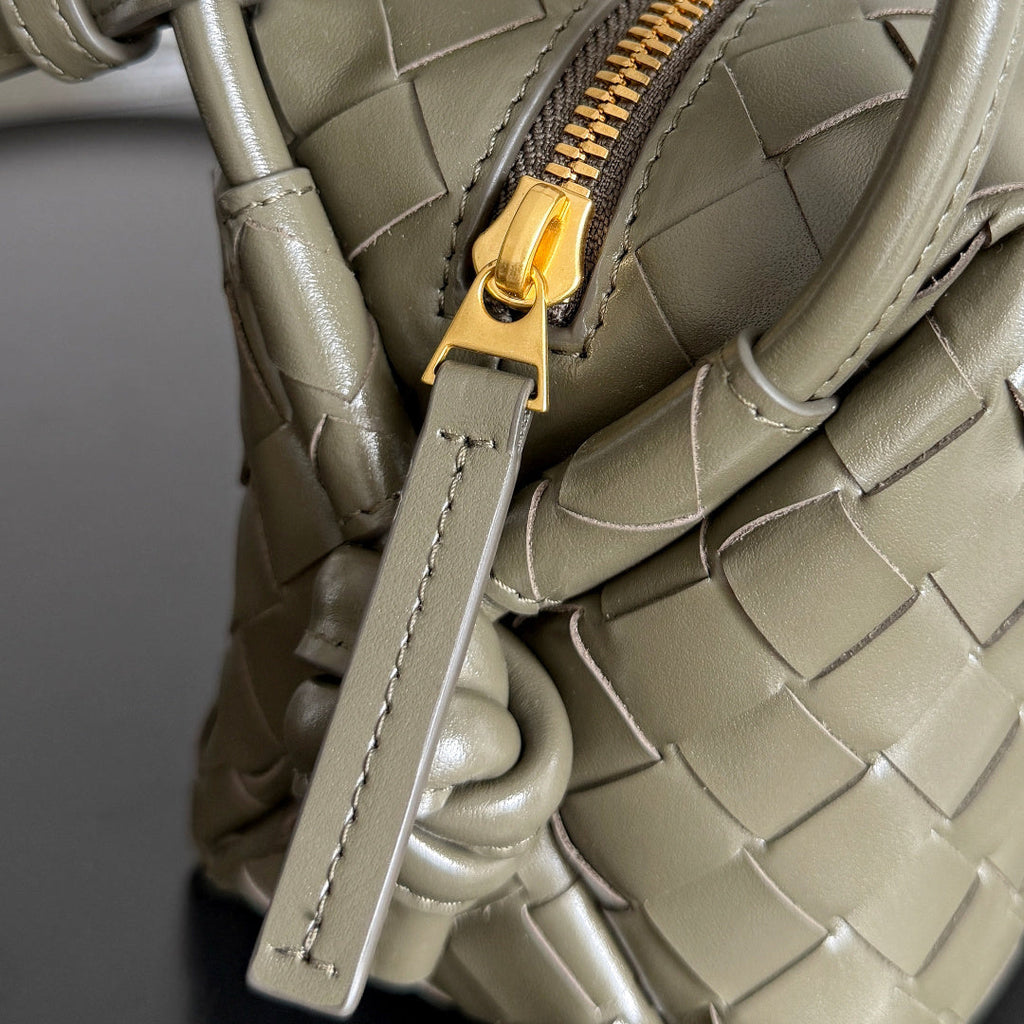 Bottega Veneta Top Handle Loop Bag 796615 in Green