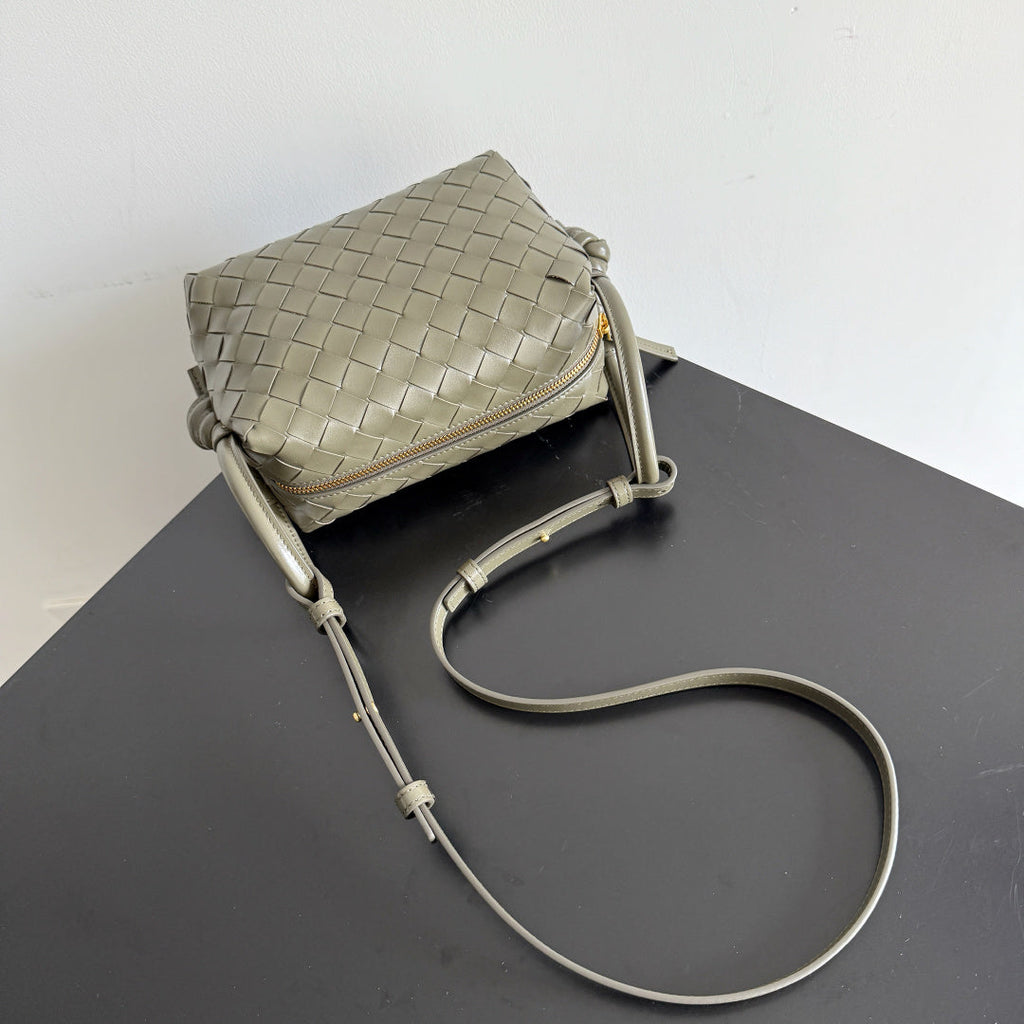 Bottega Veneta Top Handle Loop Bag 796615 in Green