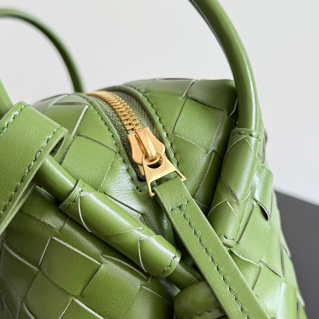 Bottega Veneta Top Handle Loop Bag 796615 in Green Leather