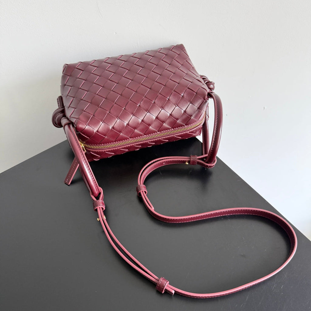 Bottega Veneta Top Handle Loop Bag 796615 in Wine Red