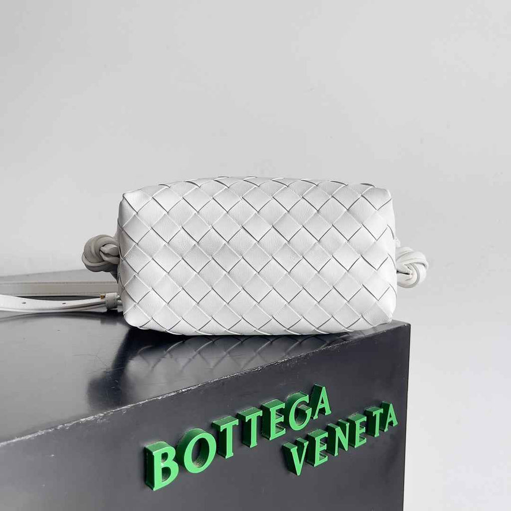 Bottega Veneta Top Handle Loop Bag 796615 in White