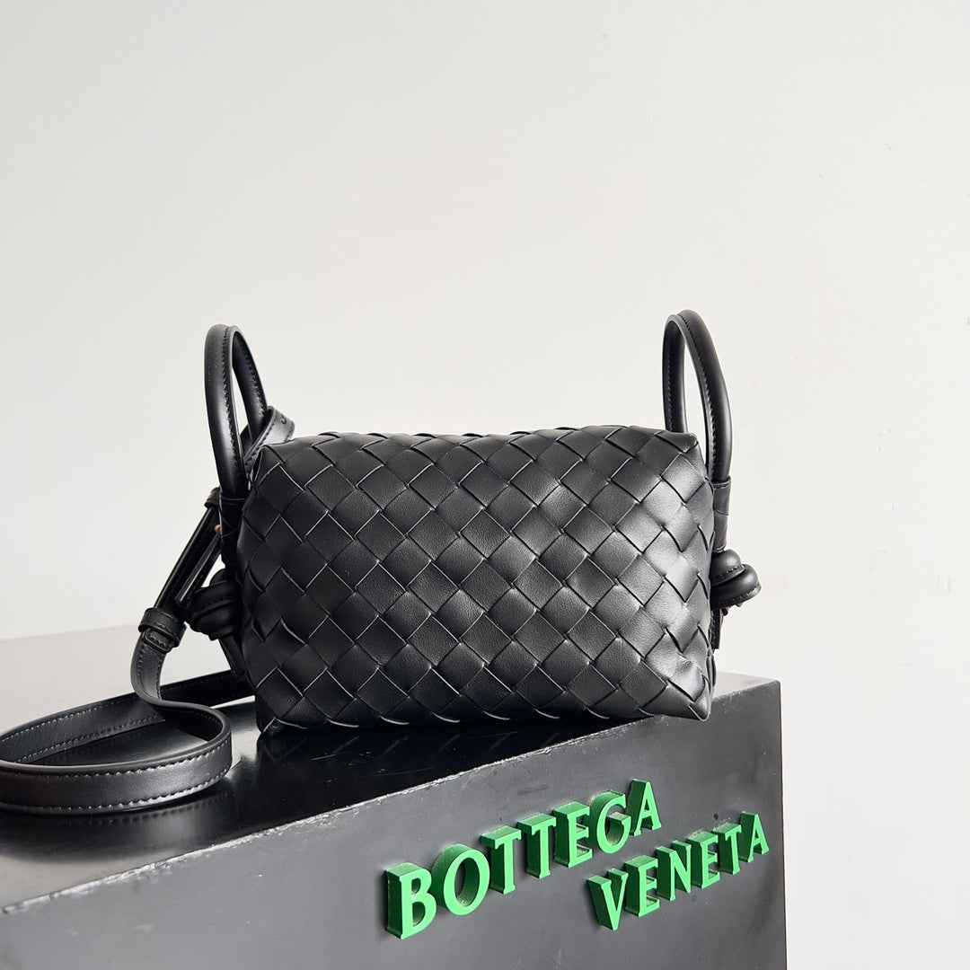 Bottega Veneta Top Handle Loop Bag 796615 in Black