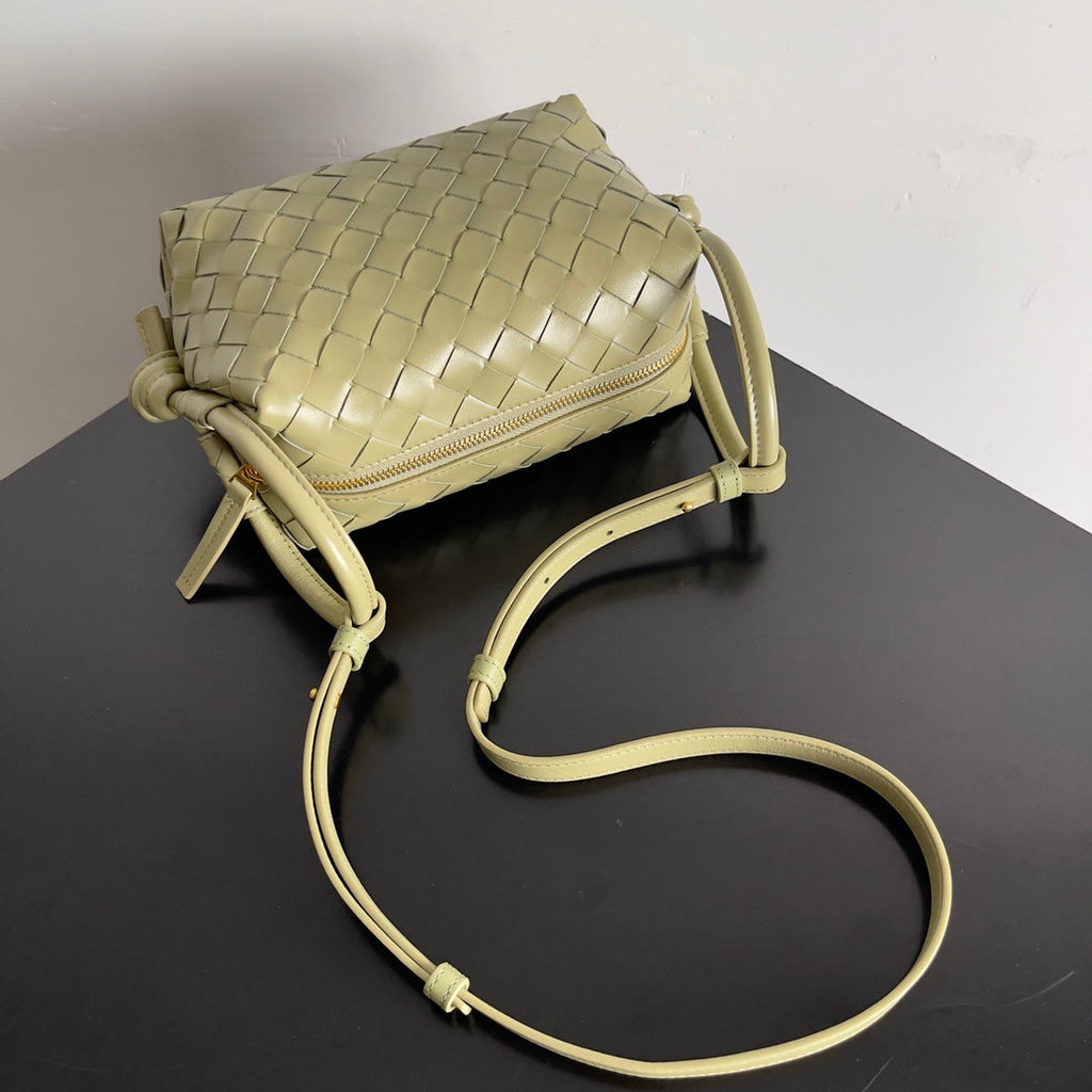 Bottega Veneta Top Handle Loop Bag 796615 in Light Green Leather