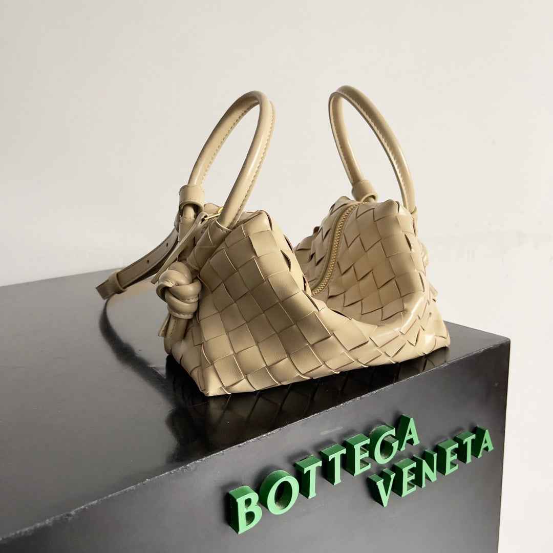 Bottega Veneta Top Handle Loop Bag 796615 in Apricot