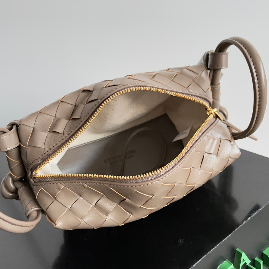 Bottega Veneta Top Handle Loop Bag 796615 in Power Pink