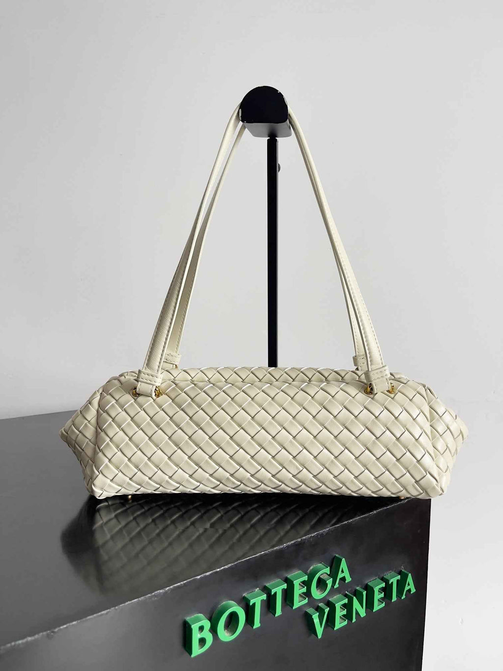 Bottega Veneta Let's go Shoulder Bag 796258 Beige Leather