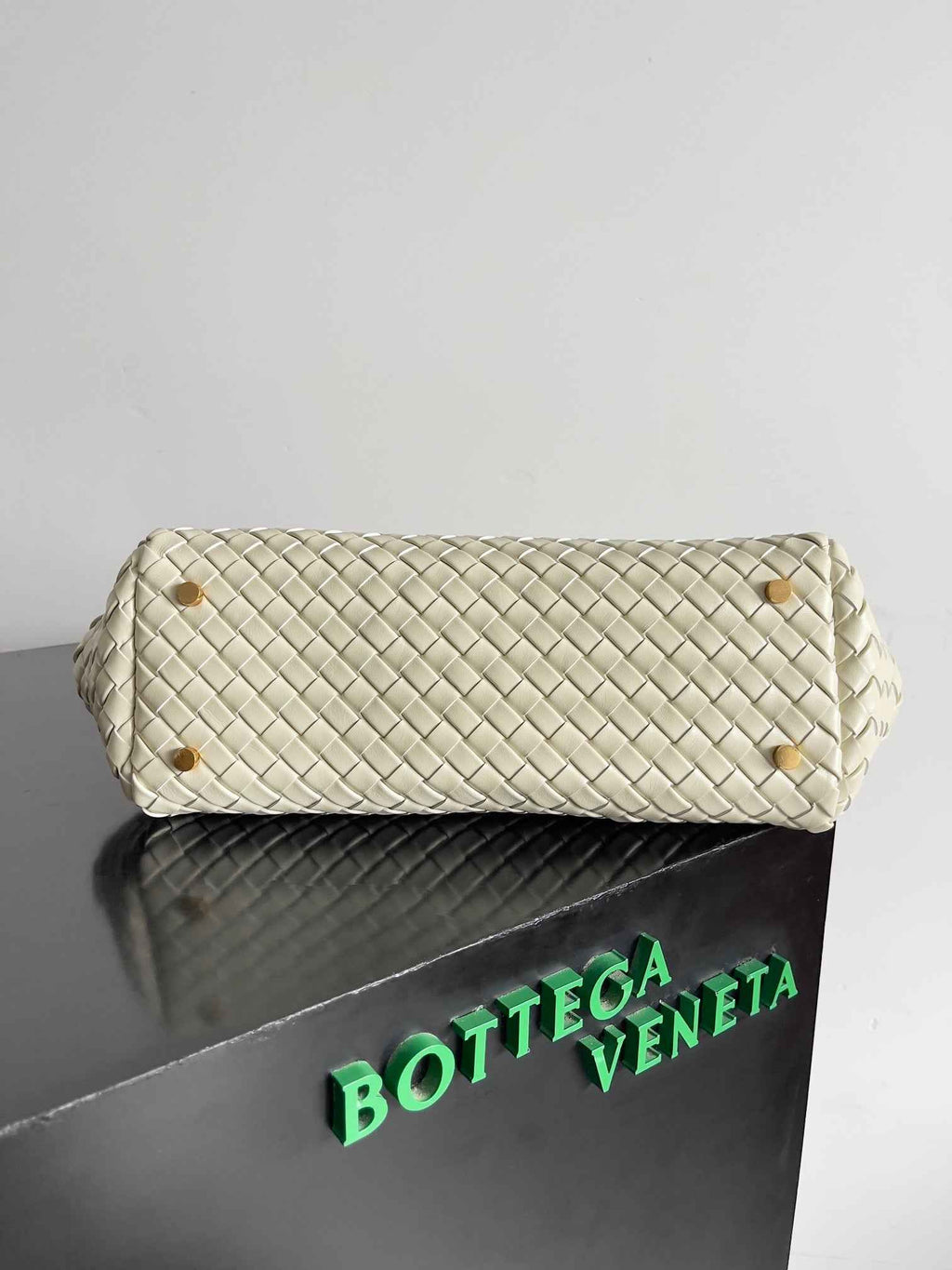 Bottega Veneta Let's go Shoulder Bag 796258 Beige Leather