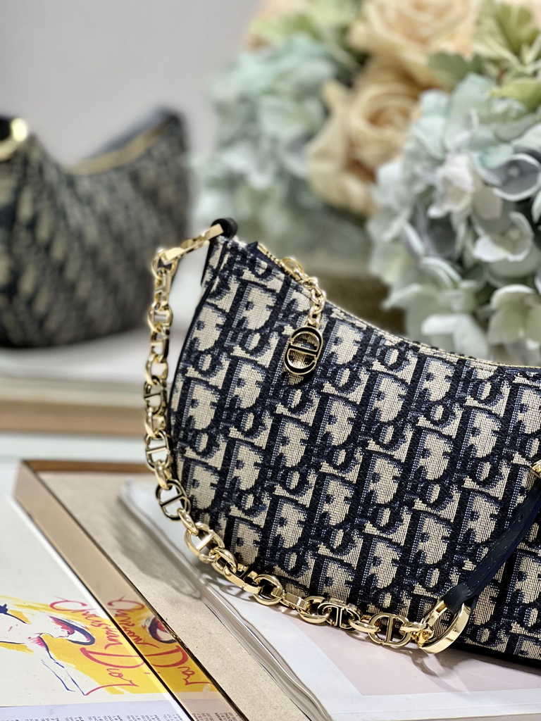 CD Lounge Bag M22626 Blue Dior Oblique Jacquard - Default Title - View 4