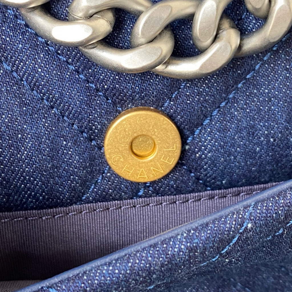 Chanel 19 handbags AS1160 Clothes Blue