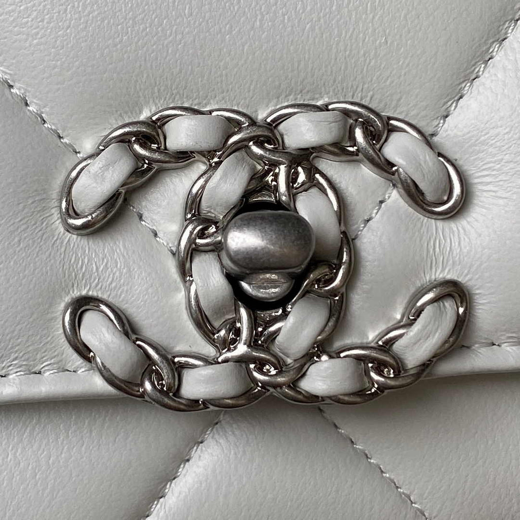 Chanel 19 wallet on chain AP3267 Shiny lambskin White Silver