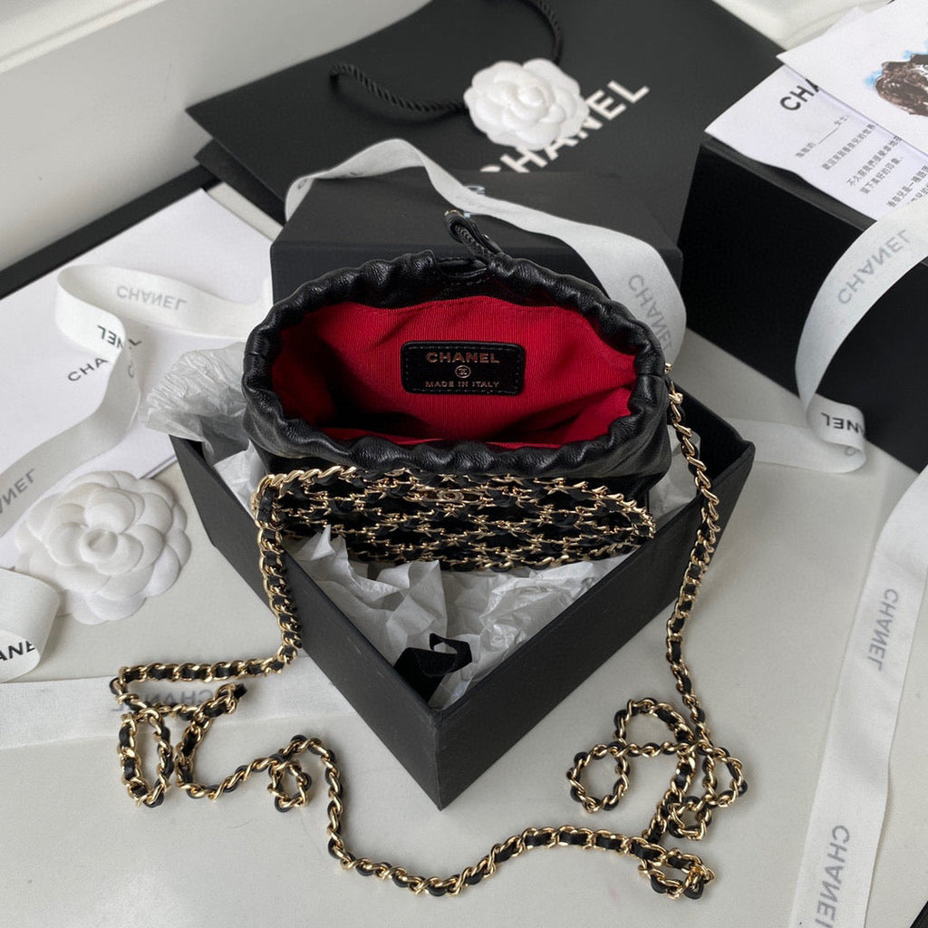 Chanel 2022 Cruise AP2685 Clutch Bag Black