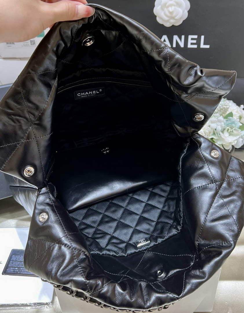 Chanel 22 Bag AS3261 Black Shiny Calfskin Silver-Tone Metal