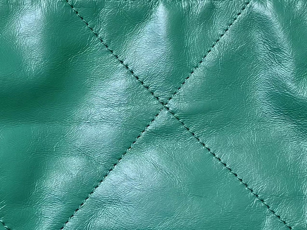 Chanel 22 Bag AS3261 Green Shiny Calfskin Gold-Tone Metal