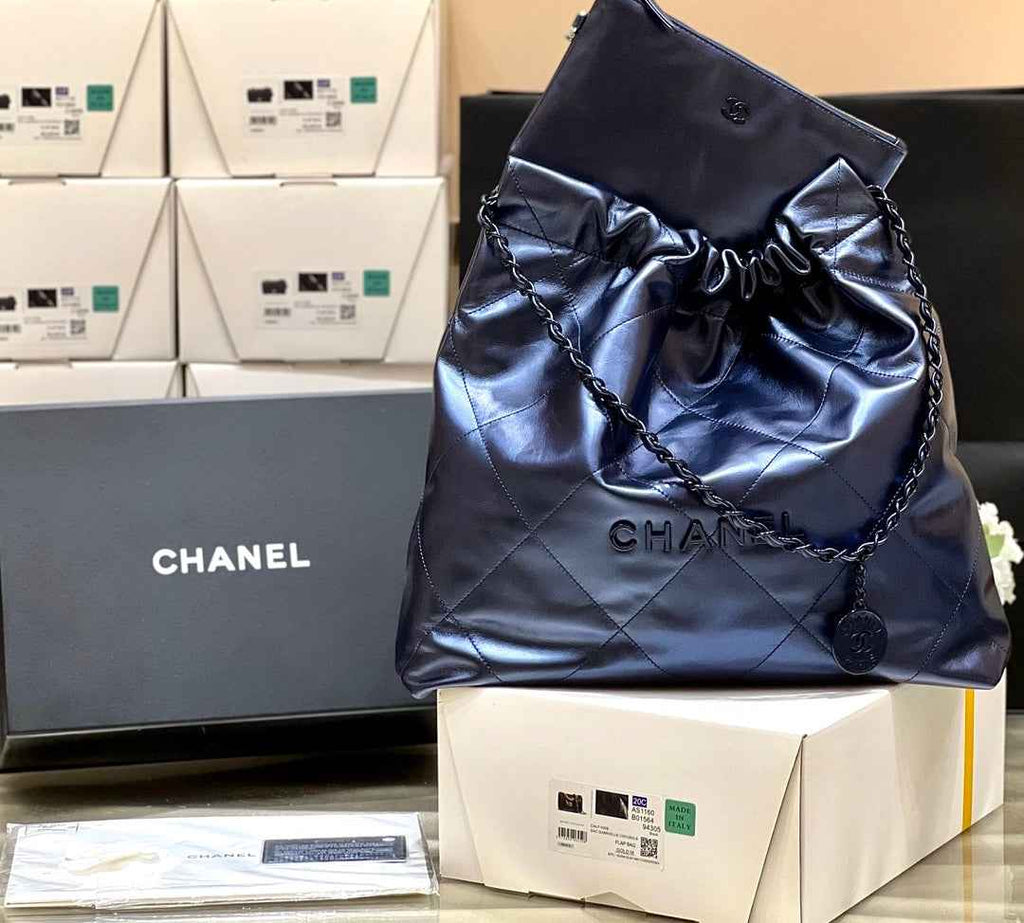Chanel 22 Bag AS3261 Navy Blue Shiny Calfskin Black-Tone Metal