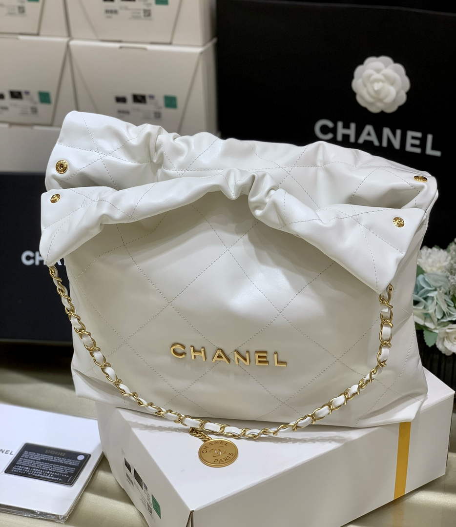 Chanel 22 Bag AS3261 White Shiny Calfskin Gold-Tone Metal