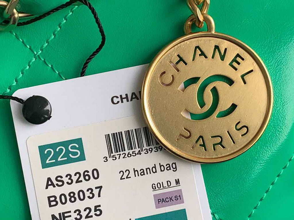 Chanel 22 Small Handbag AS3260 Shiny Calfskin Gold-Tone Metal Green