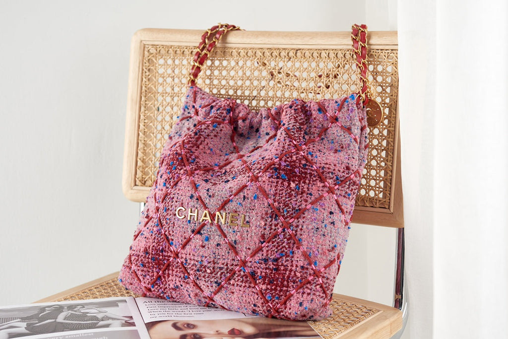 Chanel 22 Handbag AS3260 Tweed Gold Metal Pink Burgundy