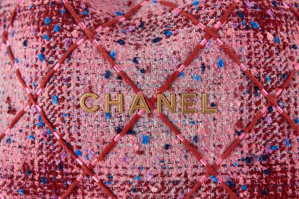 Chanel 22 Handbag AS3260 Tweed Gold Metal Pink Burgundy