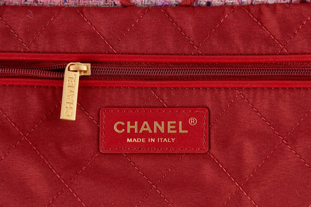 Chanel 22 Handbag AS3260 Tweed Gold Metal Pink Burgundy