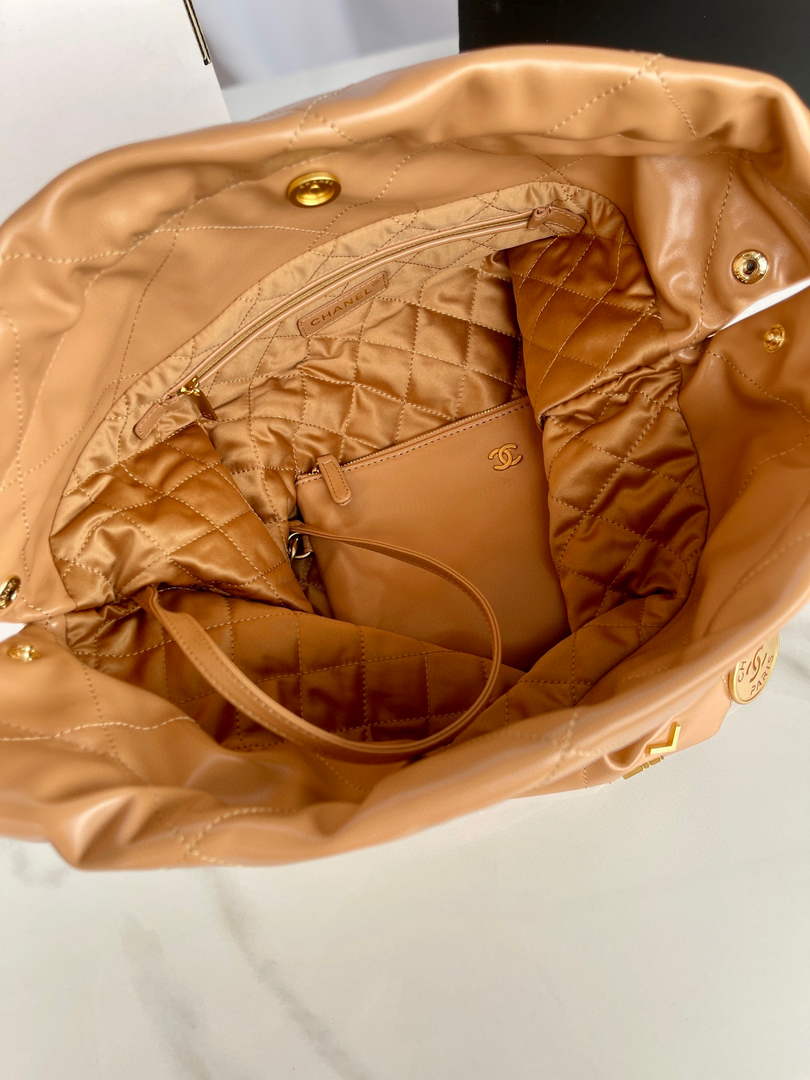 Chanel 22 Handbag AS3261 Shiny Calfskin Gold-Tone Metal Camel